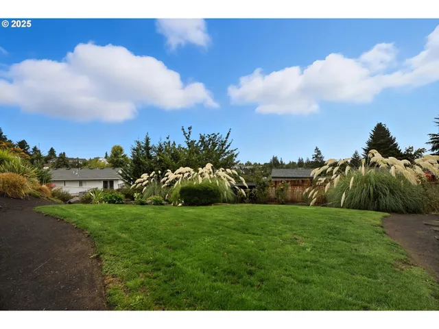 $589,000 | 2557 Bandon Court Northwest, Salem, OR 97304