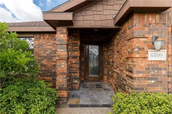 $2,395 | 6109 Queen Jane Street, Corpus Christi, TX 78414