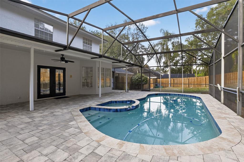 1815 Seneca Boulevard Winter Springs, FL 32708 - Photo 5 of 32 a view of a swimming pool