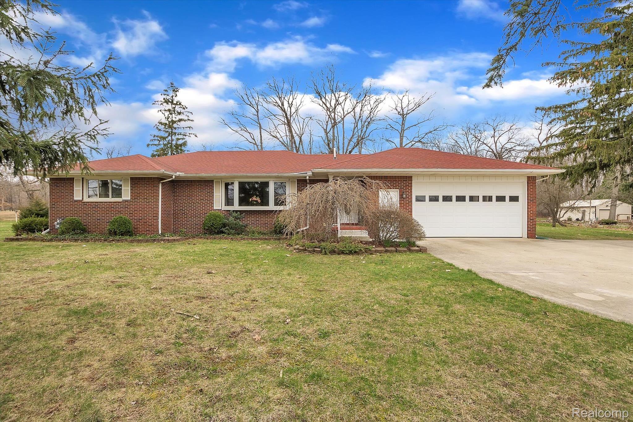 26340 Romine Road New Boston, MI 48164 - Photo 1 of 32 26340 Romine, frame 3.jpg