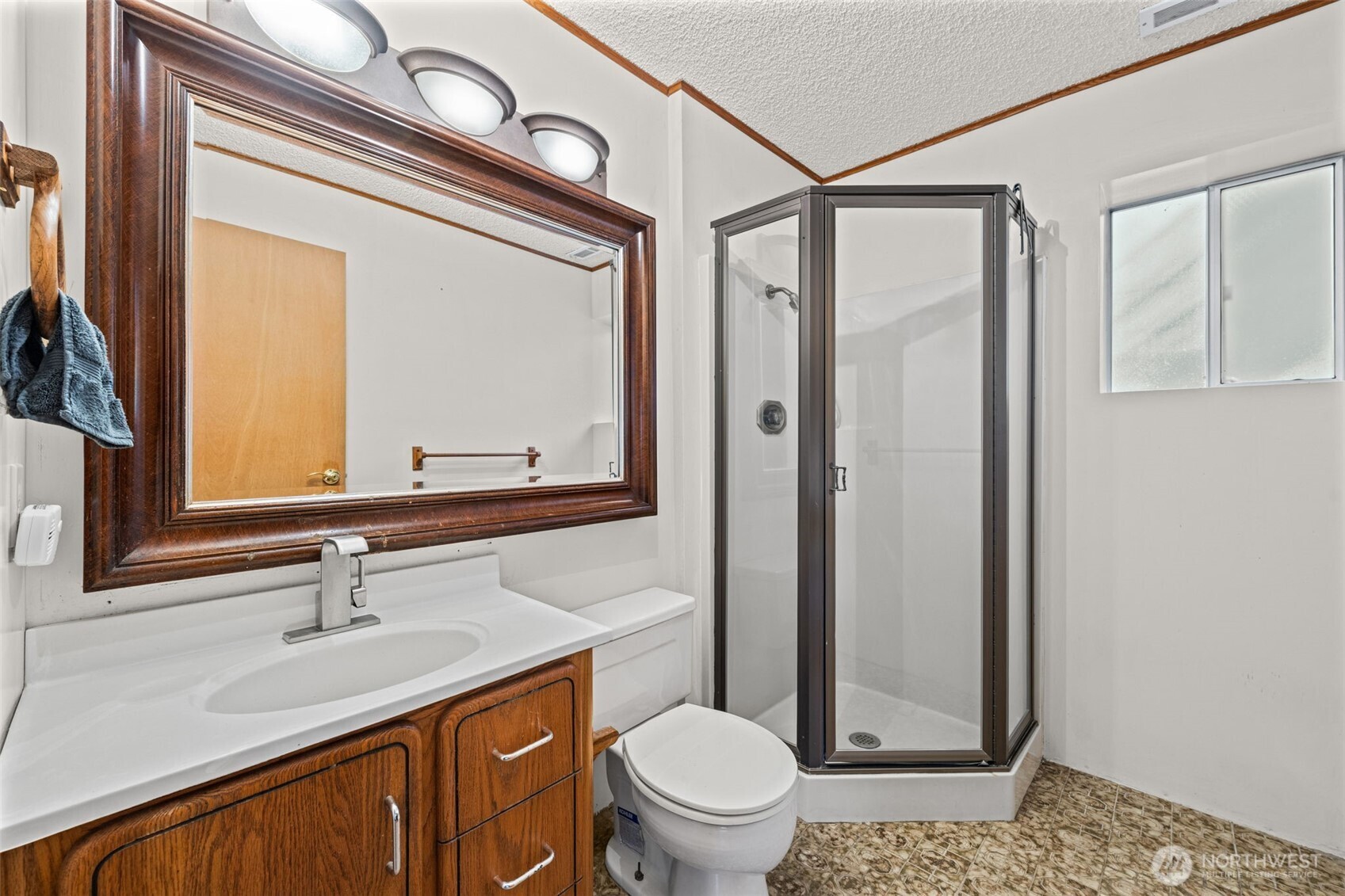 14610 Southeast 198th Street Renton, WA 98058 - Photo 24 of 37 Gallery Image 24
