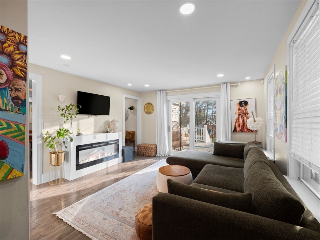 17 Preston Street Wakefield, MA 01880 - Photo 11 of 38