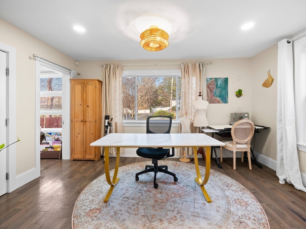 17 Preston Street Wakefield, MA 01880 - Photo 14 of 38