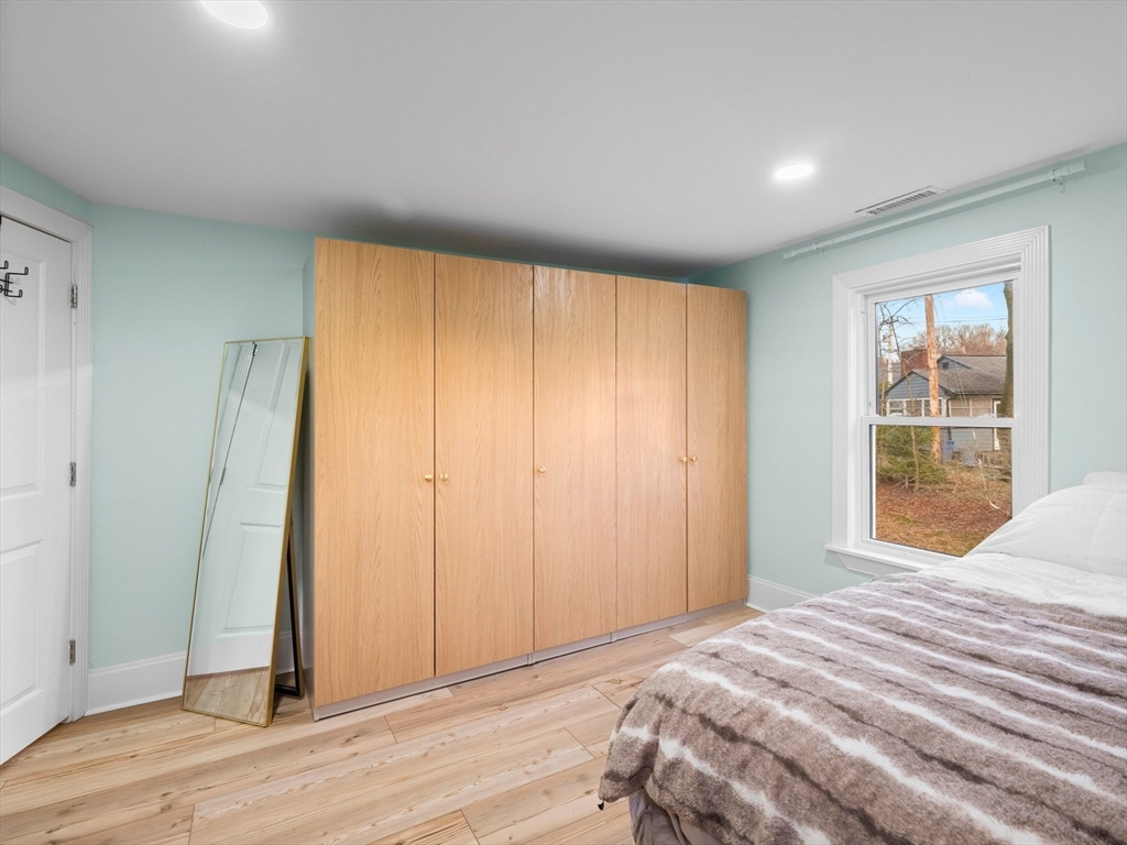 17 Preston Street Wakefield, MA 01880 - Photo 21 of 38