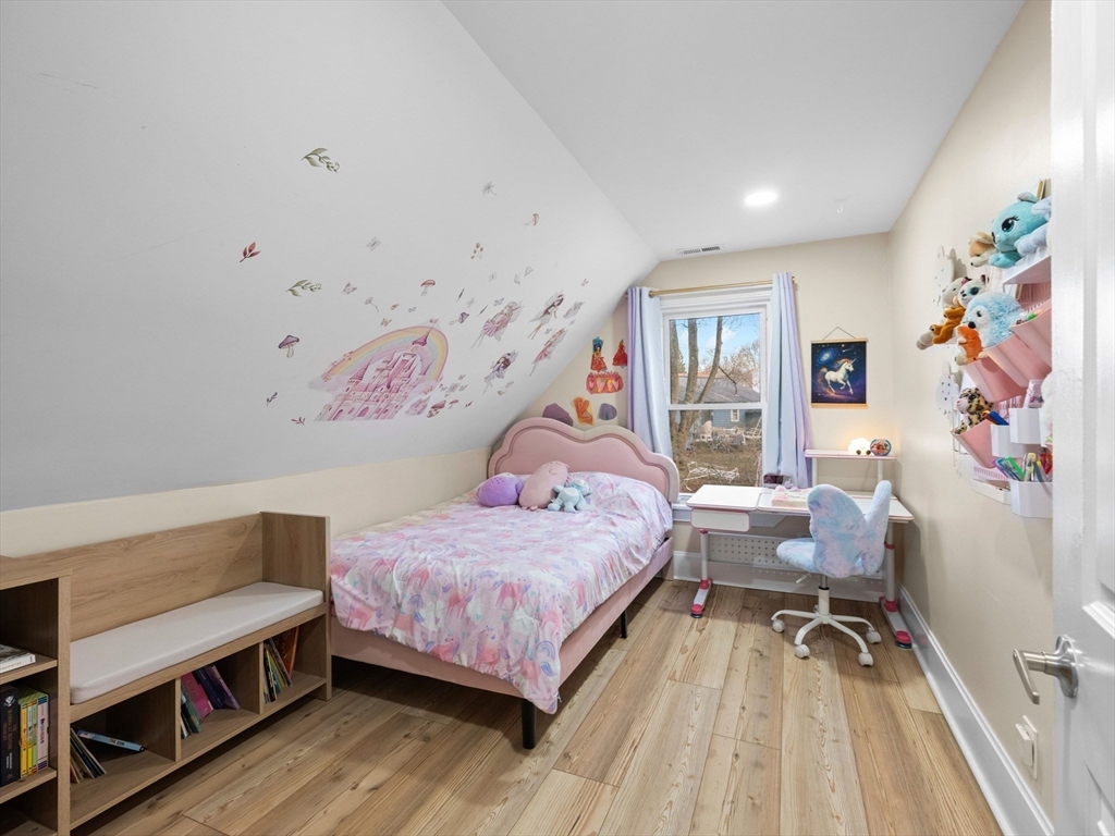 17 Preston Street Wakefield, MA 01880 - Photo 23 of 38