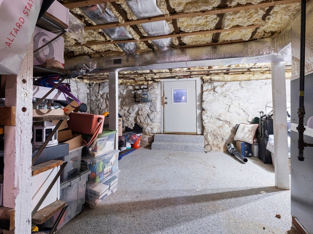 17 Preston Street Wakefield, MA 01880 - Photo 34 of 38