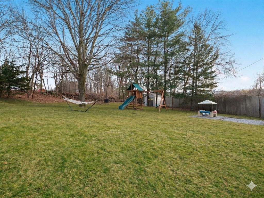 17 Preston Street Wakefield, MA 01880 - Photo 37 of 38