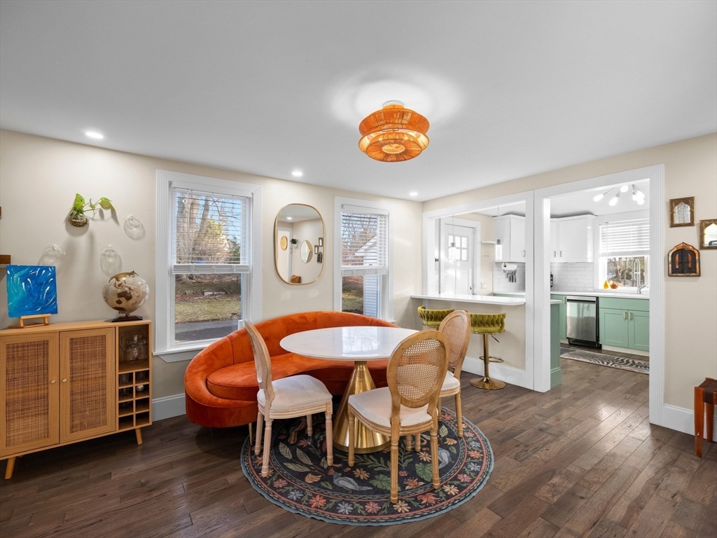 17 Preston Street Wakefield, MA 01880 - Photo 8 of 38