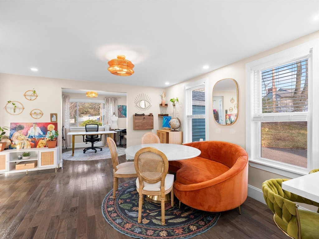 17 Preston Street Wakefield, MA 01880 - Photo 9 of 38