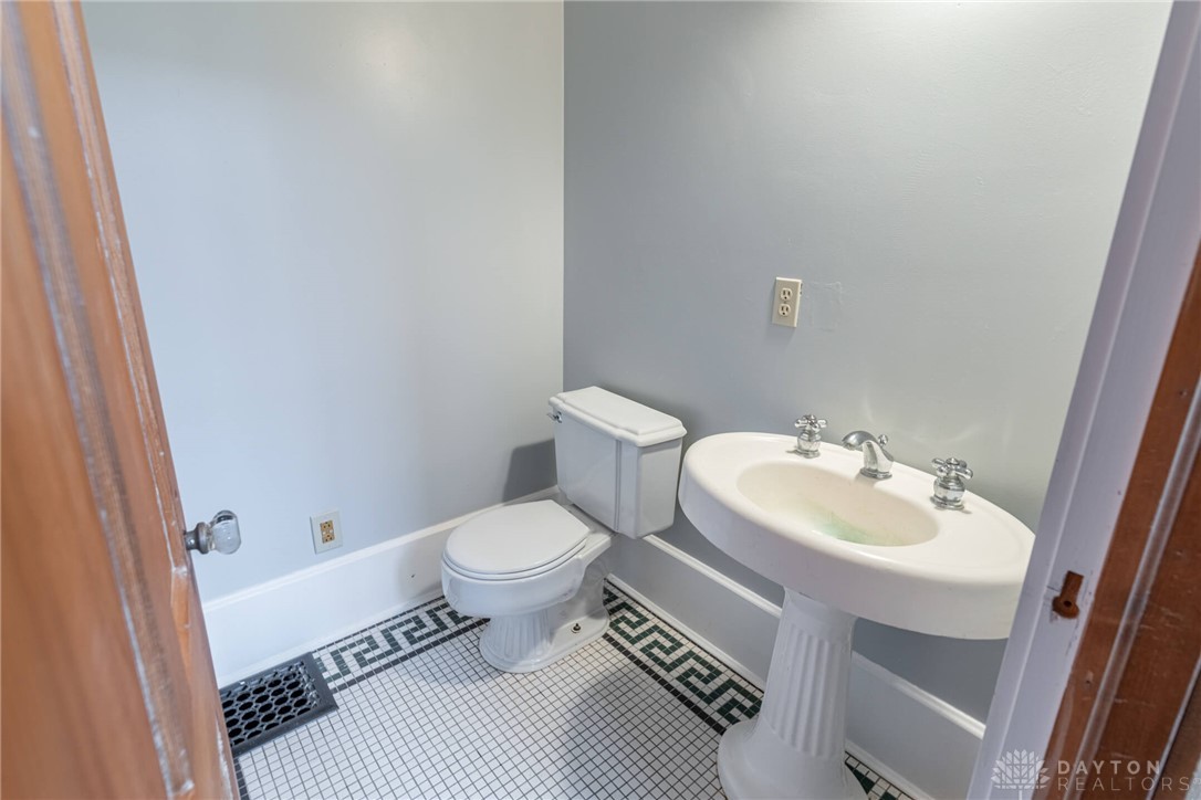 2696 Wilmington Road Lebanon, OH 45036 - Photo 37 of 96