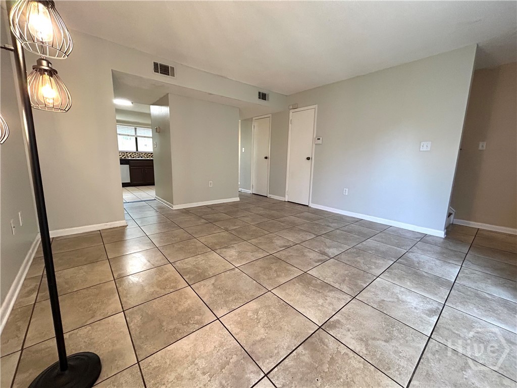 10710 Egmont Road, Unit 19 Savannah, GA 31406 - Photo 3 of 19 Gallery Image 3