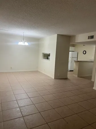 $2,115 | 6272 Chasewood Drive, Unit B, Jupiter, FL 33458