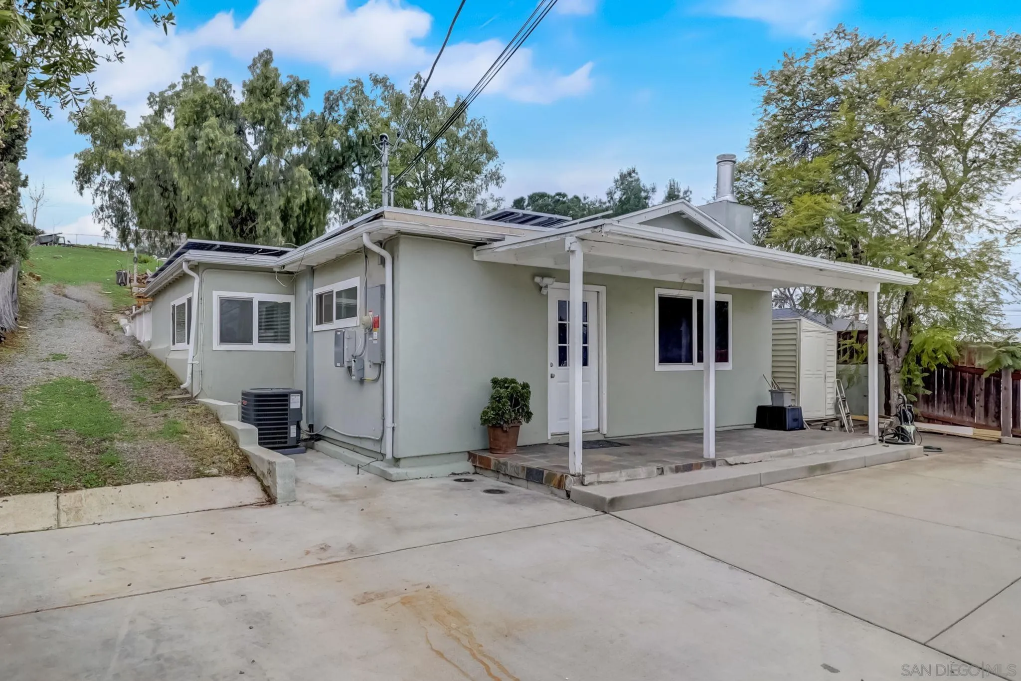 9115 Rosedale Drive Spring Valley, CA 91977 - Photo 8 of 31 front view of a house