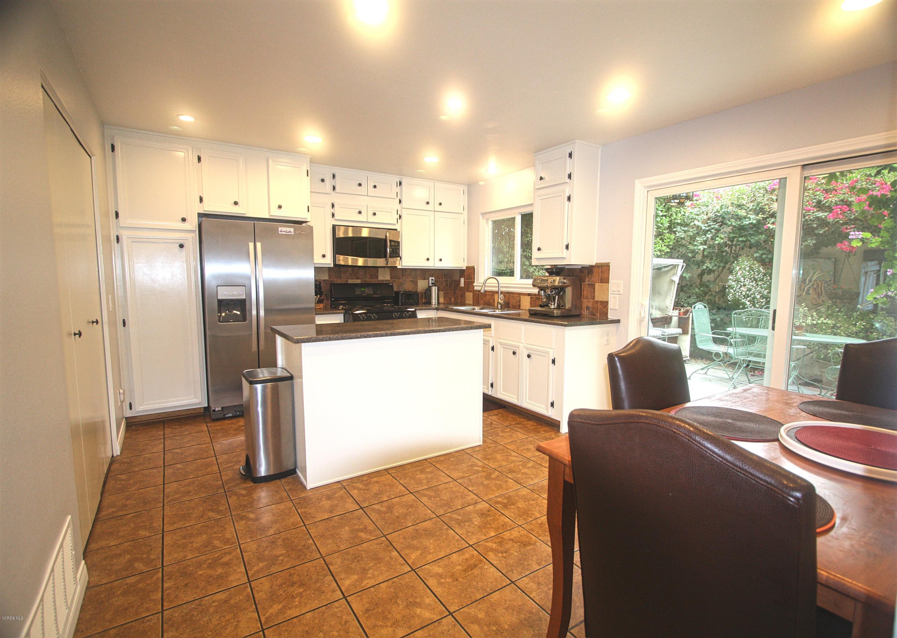 14930 Reedley Street, Unit C Moorpark, CA 93021 - Photo 3 of 23 Kitchen1