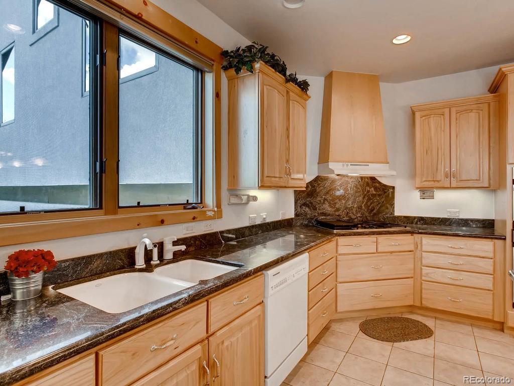 712 Willowbrook Road Silverthorne, CO 80498 - Photo 8 of 27 Gallery Image 8
