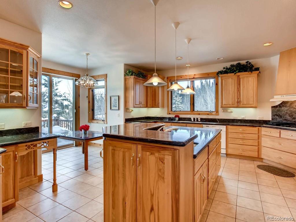 712 Willowbrook Road Silverthorne, CO 80498 - Photo 10 of 27 Gallery Image 10
