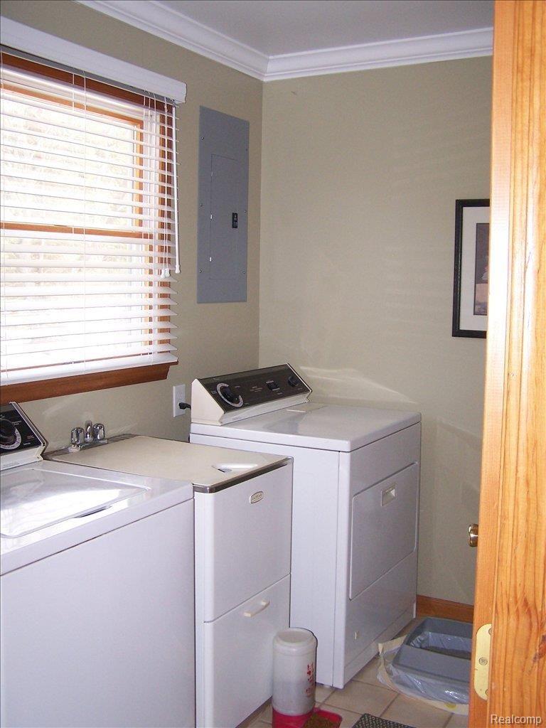 21401 Sumpter Road Belleville, MI 48111 - Photo 20 of 20 Large utility with 1/2 bath