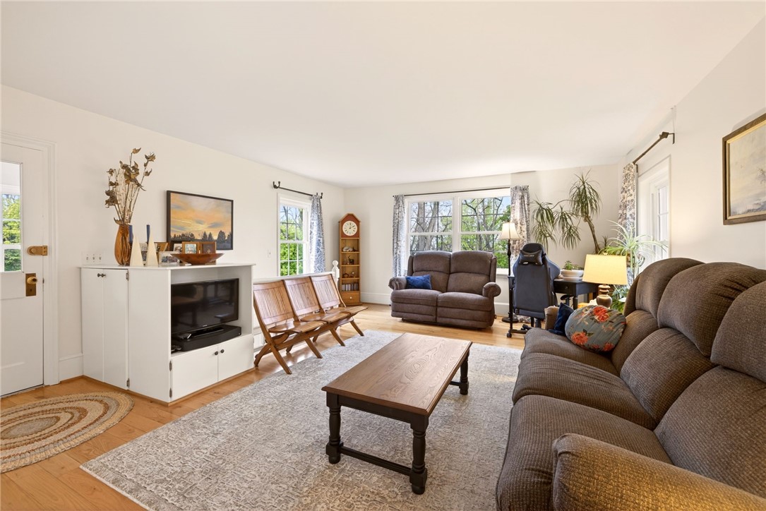 48 State Street Bloomfield, NY 14469 - Photo 3 of 46