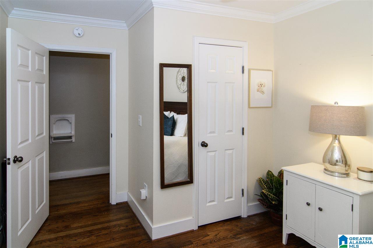 907 Irving Road Birmingham, AL 35209 - Photo 22 of 33
