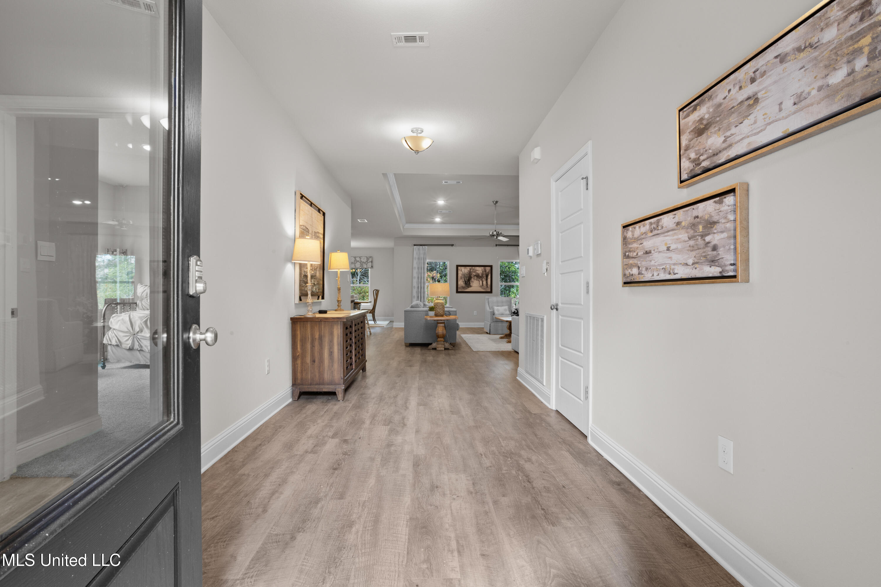 14435 South Swan Road Gulfport, MS 39503 - Photo 2 of 29 Entry