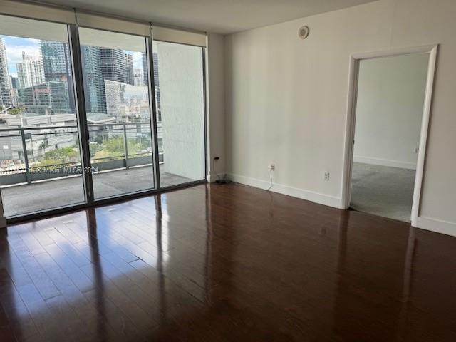 90 Southwest 3rd Street, Unit 1702 Miami, FL 33130 - Photo 6 of 18 Gallery Image 6