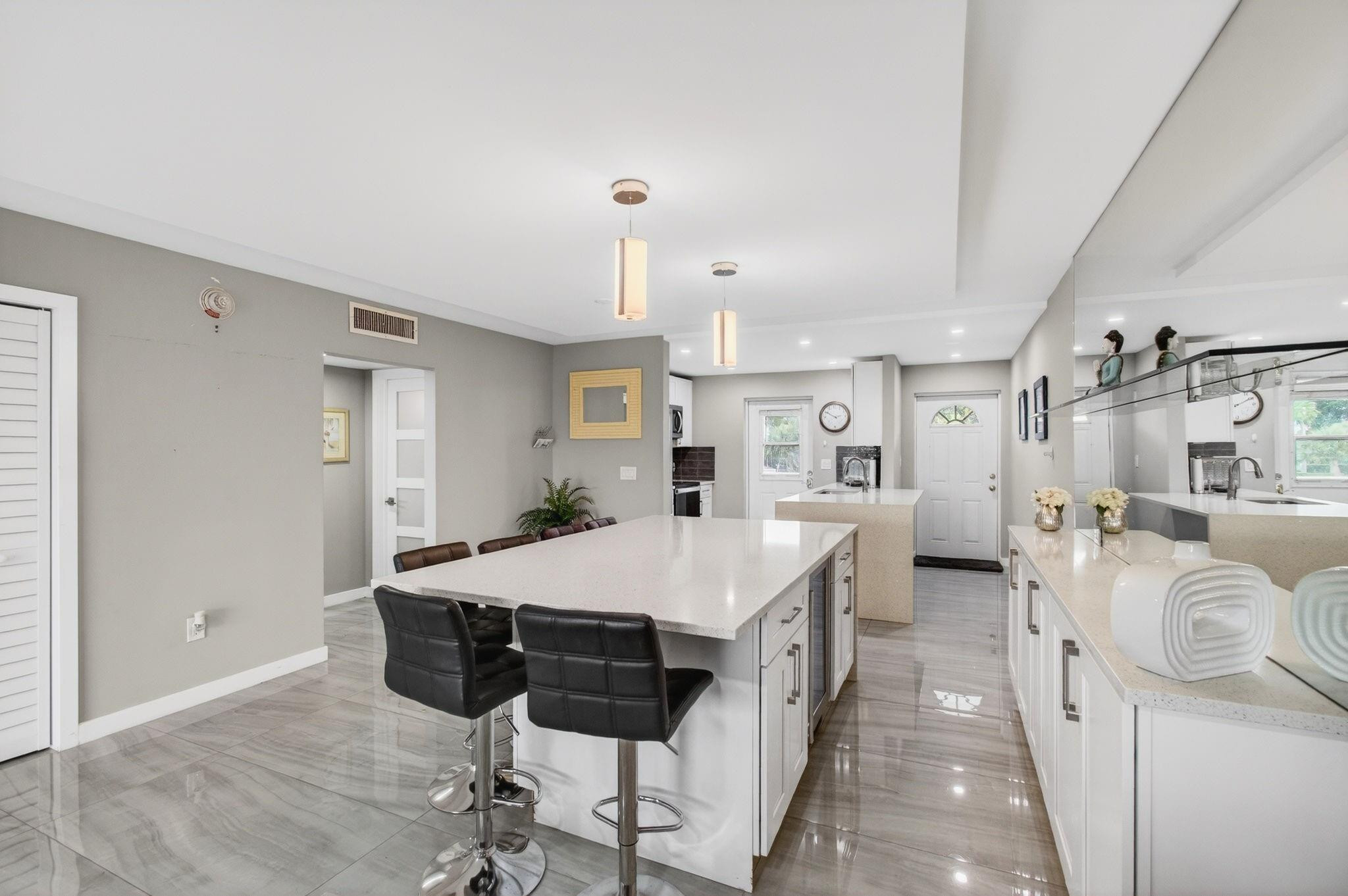 777 Jeffery Street, Unit 302 Boca Raton, FL 33487 - Photo 17 of 52 Photo 17