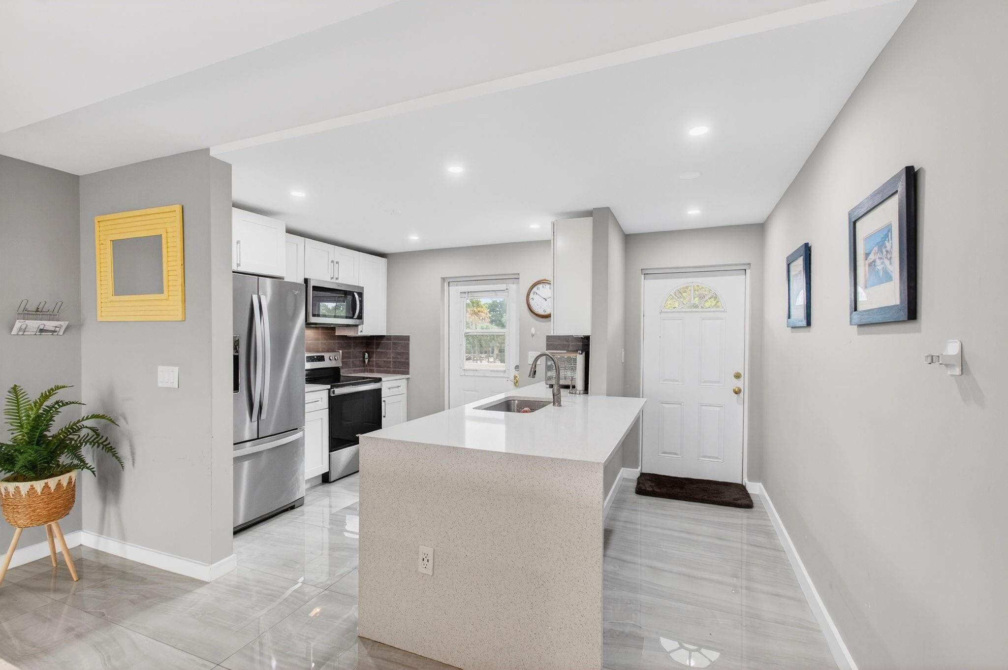 777 Jeffery Street, Unit 302 Boca Raton, FL 33487 - Photo 19 of 52 Photo 19