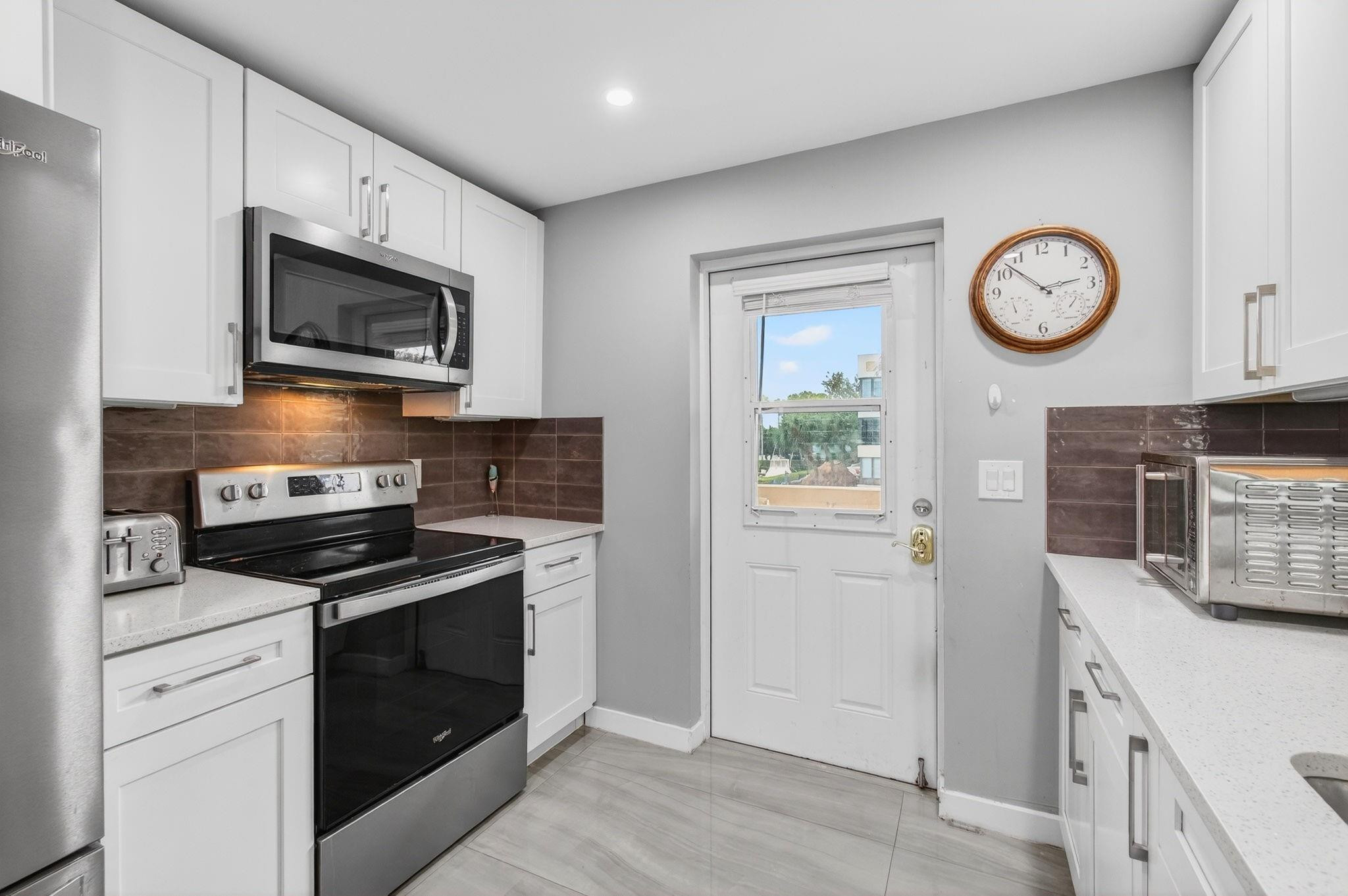 777 Jeffery Street, Unit 302 Boca Raton, FL 33487 - Photo 21 of 52 Photo 21