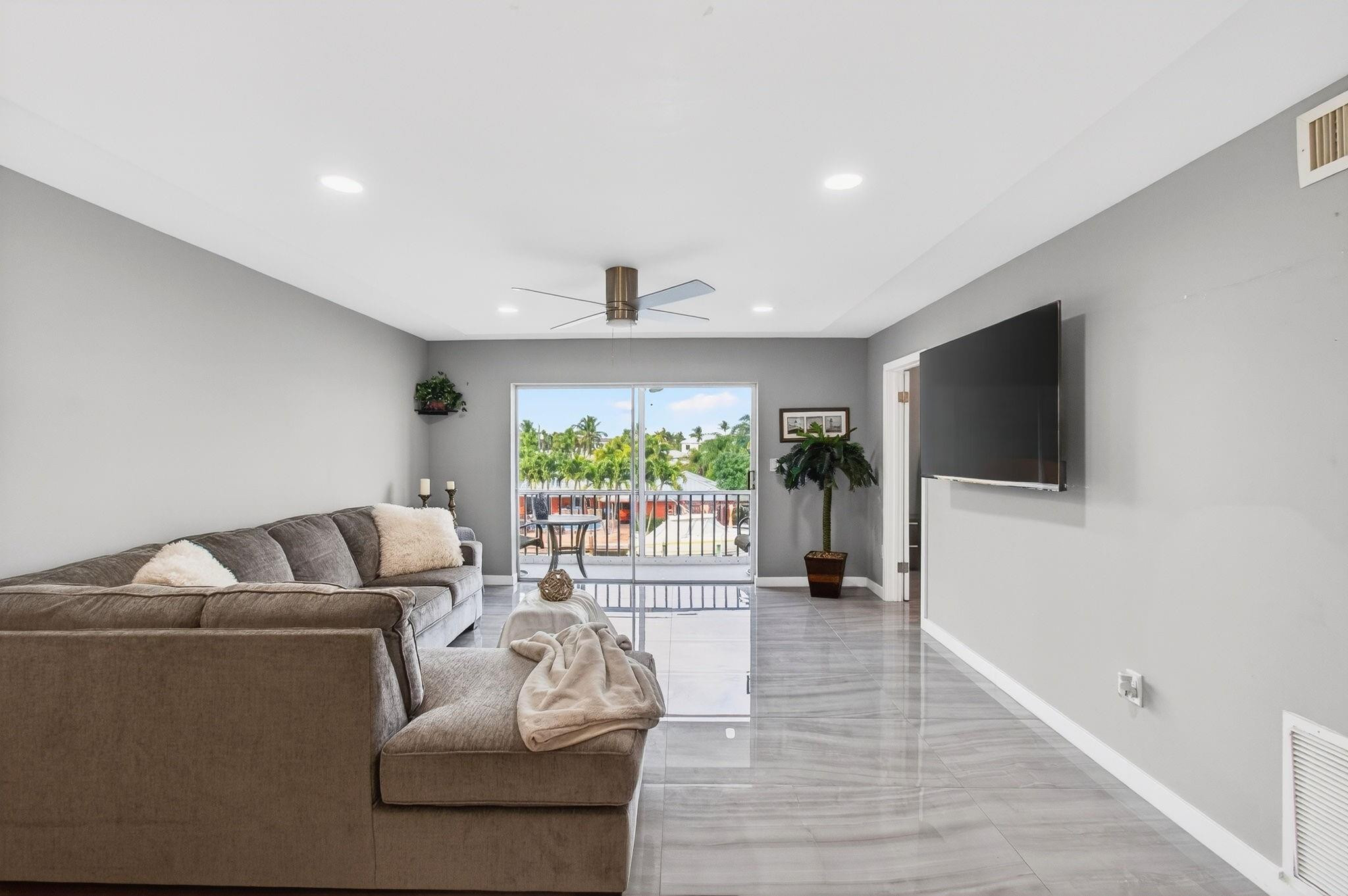 777 Jeffery Street, Unit 302 Boca Raton, FL 33487 - Photo 9 of 52 Photo 9