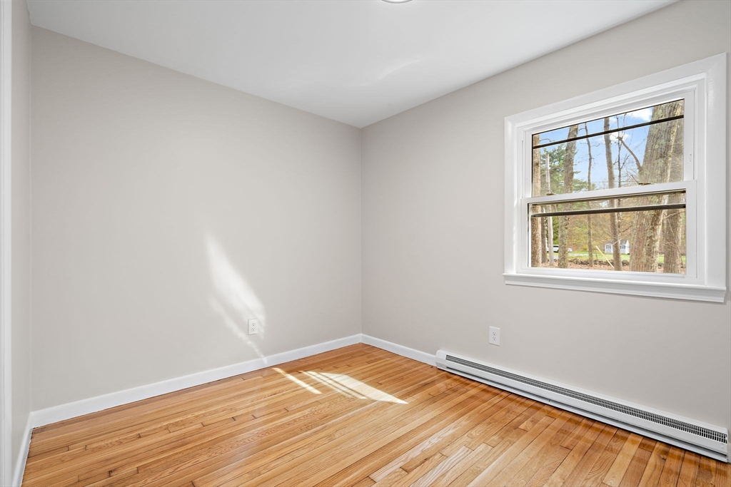 53 Little Turnpike Road Shirley, MA 01464 - Photo 20 of 32