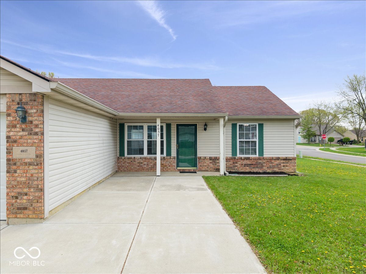 4057 Redbud Court Franklin, IN 46131 - Photo 3 of 29