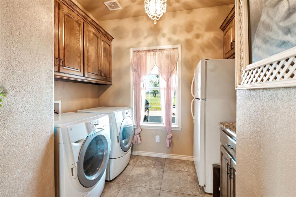 12411 Strittmatter Road Pilot Point, TX 76258 - Photo 19 of 37 Gallery Image 19
