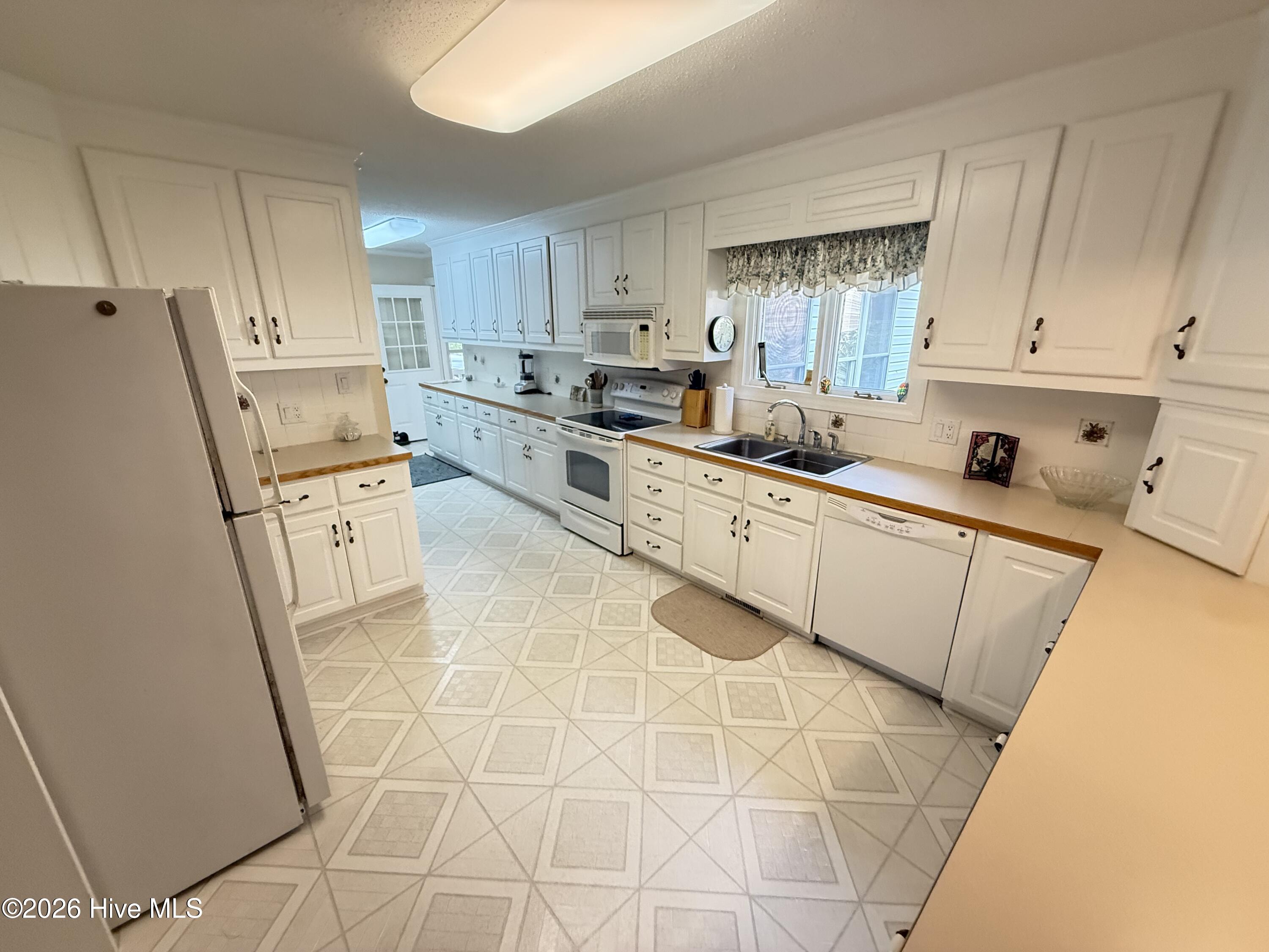 172 Simmons Mill Road Albertson, NC 28508 - Photo 13 of 27