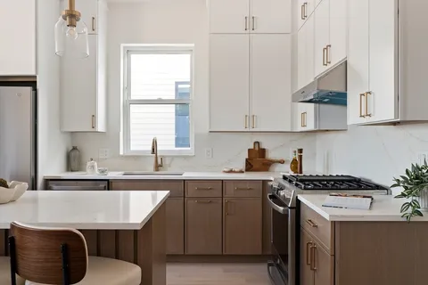 $749,900 | 30 Swan Avenue, Unit PH1, Boston, MA 02128