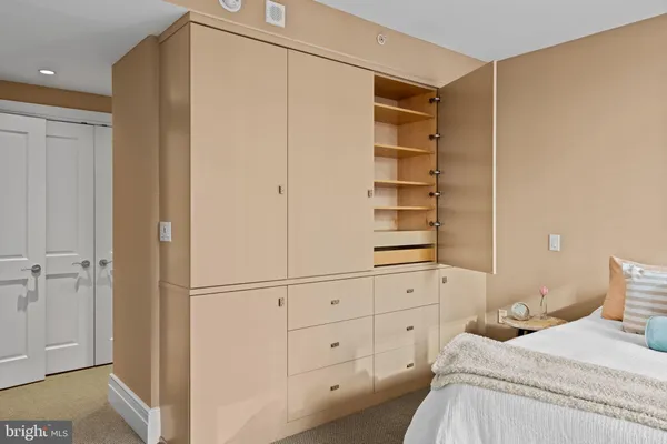 $735,000 | 130 South 18th Street, Unit 503, Philadelphia, PA 19103