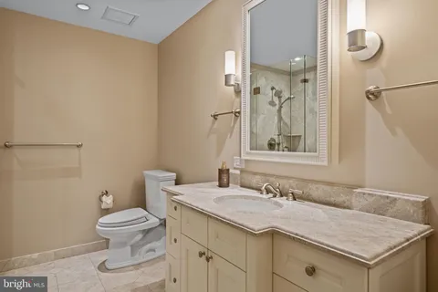 $735,000 | 130 South 18th Street, Unit 503, Philadelphia, PA 19103