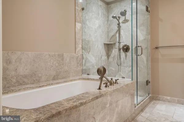 $735,000 | 130 South 18th Street, Unit 503, Philadelphia, PA 19103