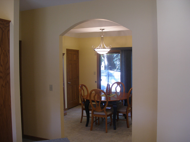 1504 Shooting Park Road Peru, IL 61354 - Photo 6 of 13 Gallery Image 6