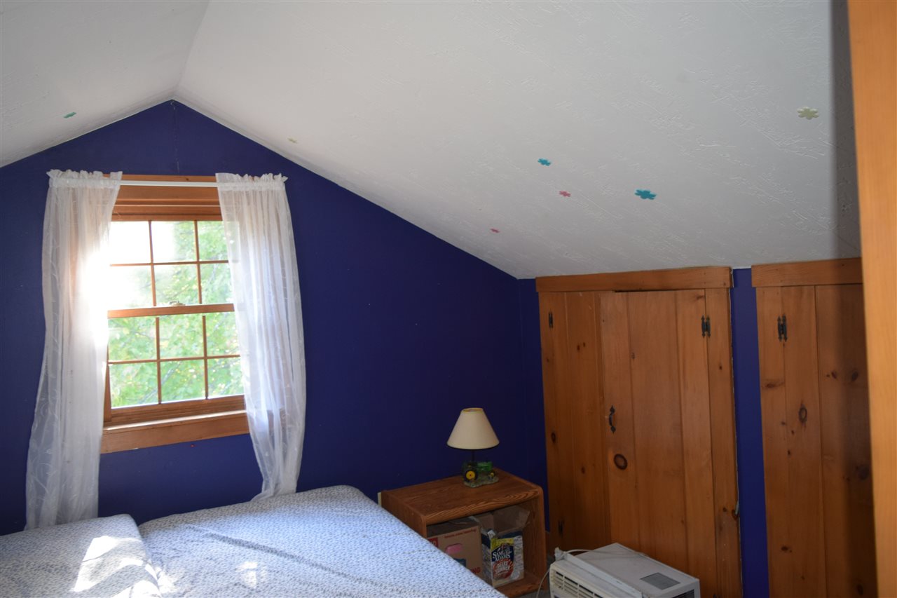 8 Lewis Piper Road Holderness, NH 03245 - Photo 19 of 32
