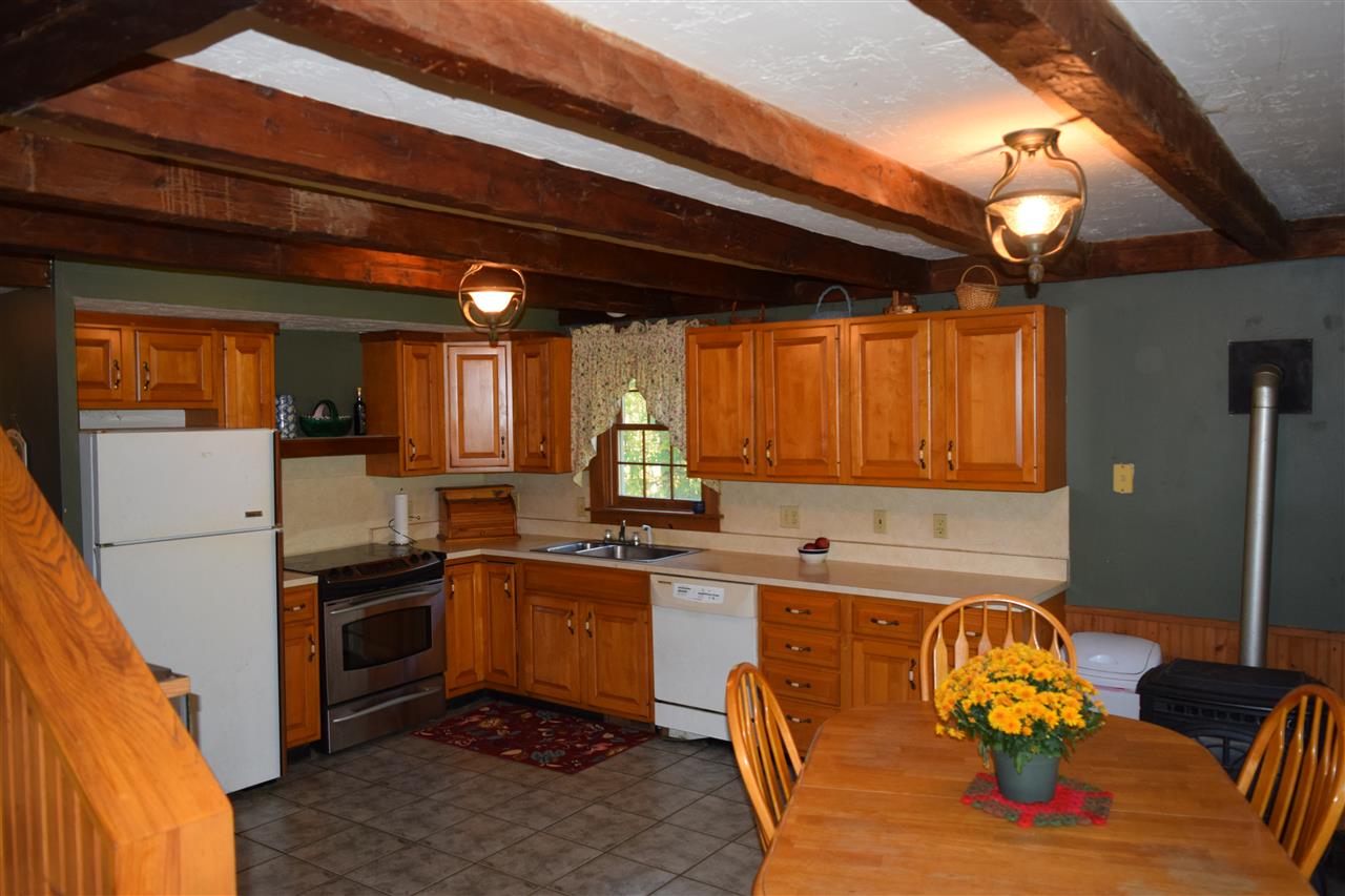 8 Lewis Piper Road Holderness, NH 03245 - Photo 7 of 32