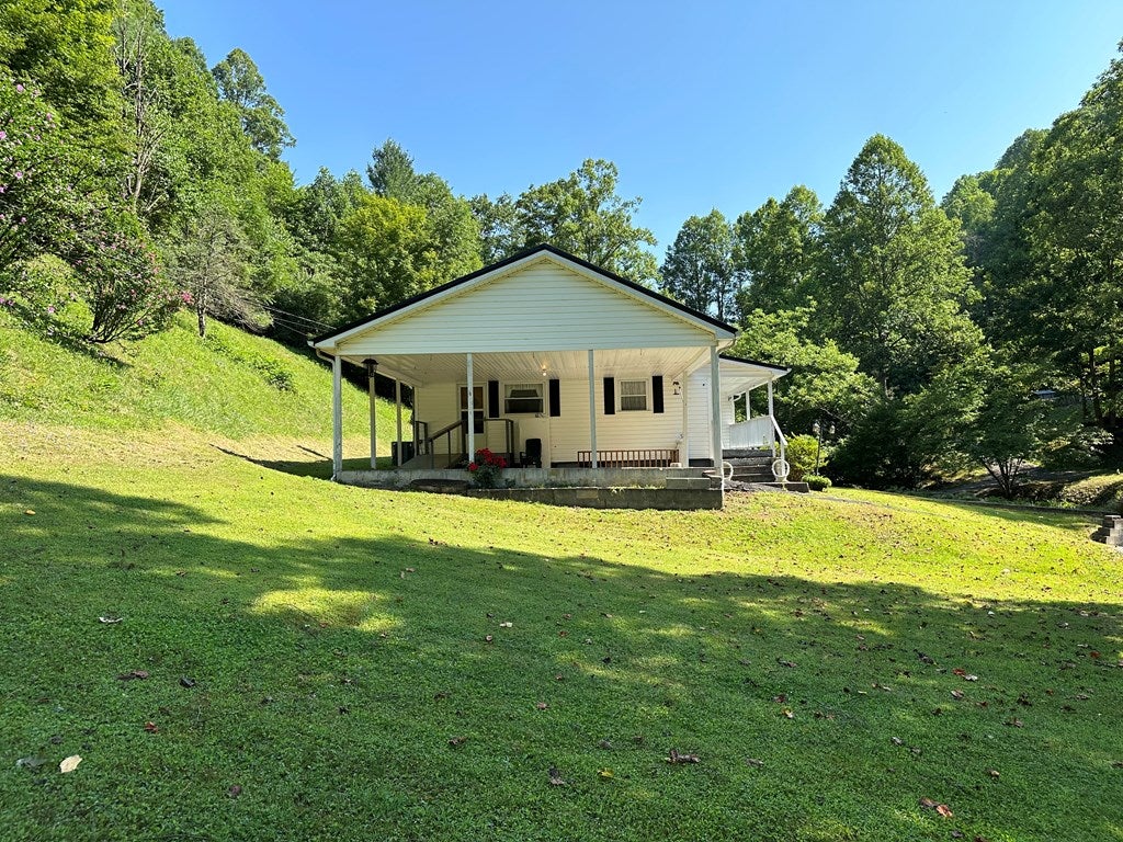 1481 Boyds Rdg Road Vansant, VA 24656 - Photo 16 of 62 Gallery Image 16