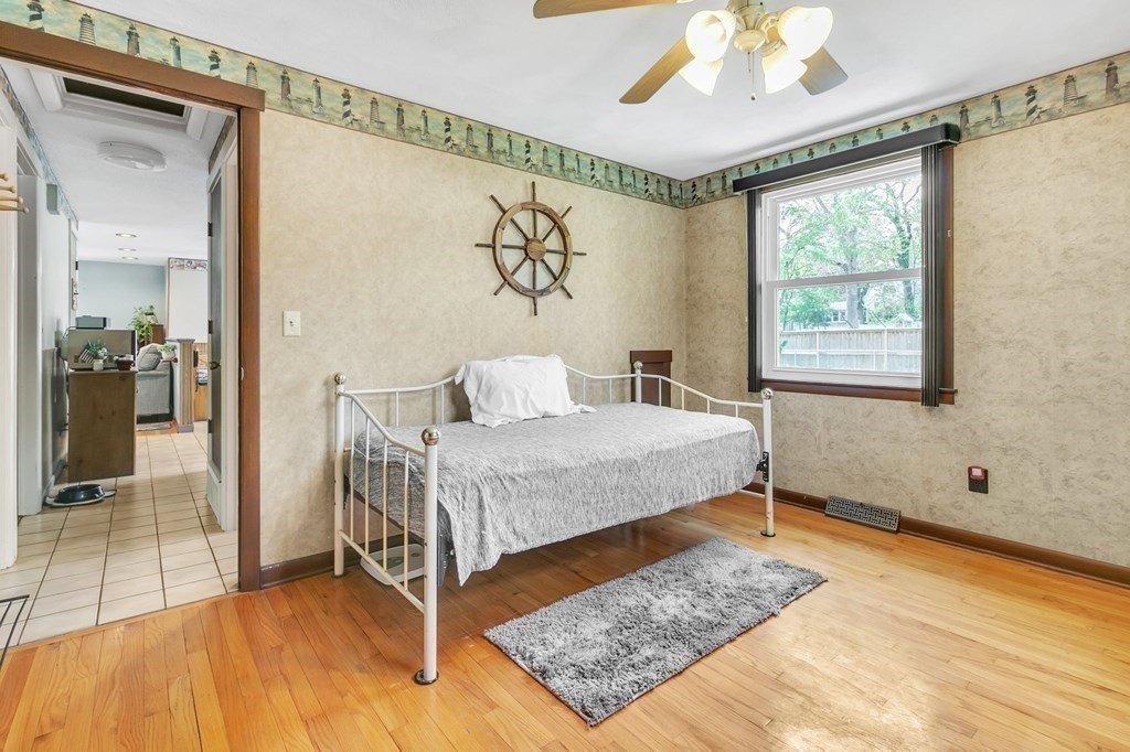 52 Hanson Drive Springfield, MA 01128 - Photo 20 of 39 Gallery Image 20