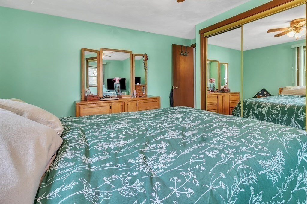 52 Hanson Drive Springfield, MA 01128 - Photo 24 of 39 Gallery Image 24