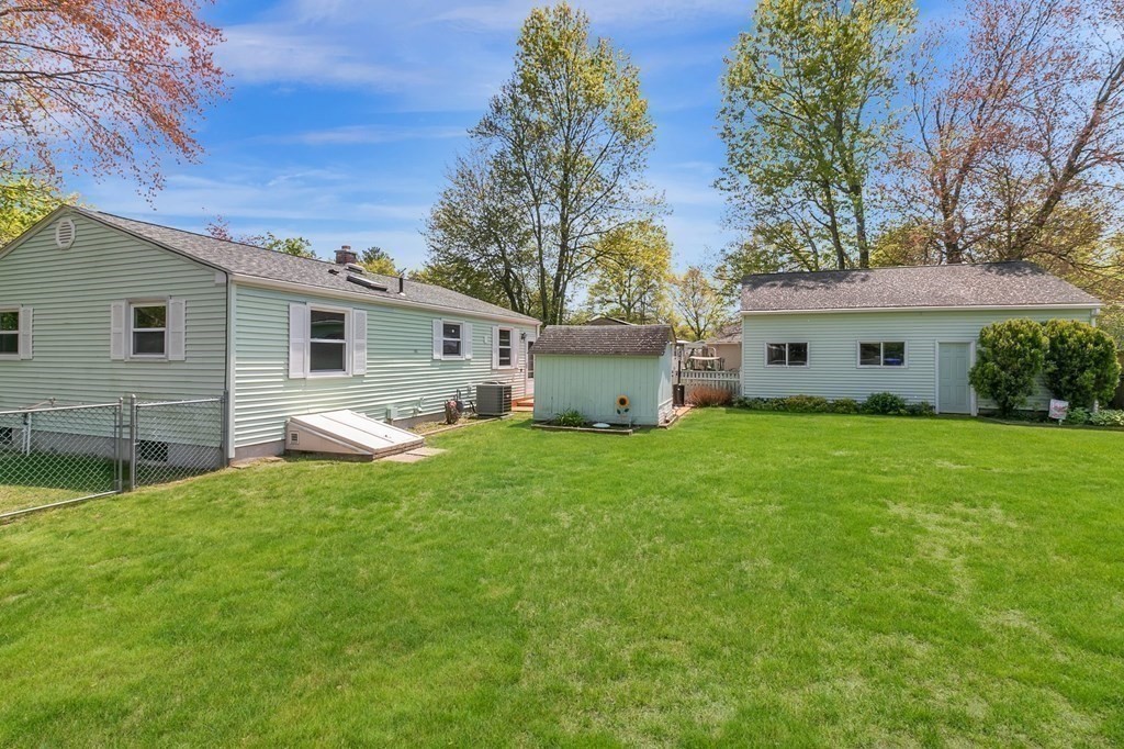 52 Hanson Drive Springfield, MA 01128 - Photo 35 of 39 Gallery Image 35