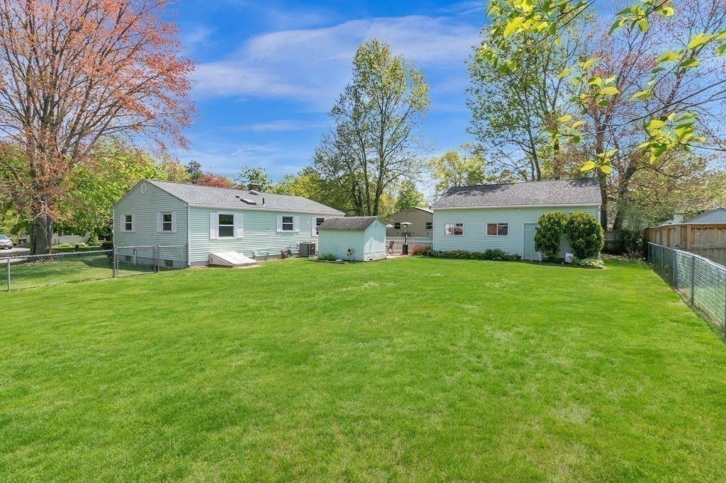 52 Hanson Drive Springfield, MA 01128 - Photo 36 of 39 Gallery Image 36