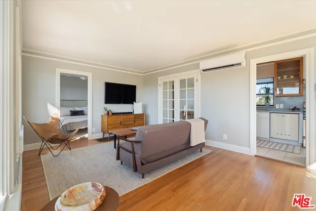 $799,000 | 554 Neva Place, Los Angeles, CA 90042