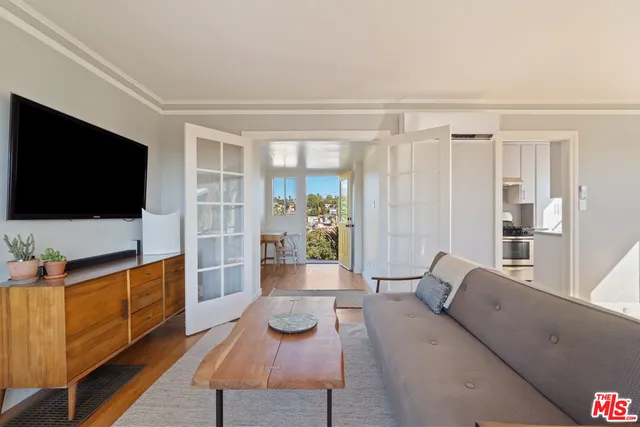 $799,000 | 554 Neva Place, Los Angeles, CA 90042