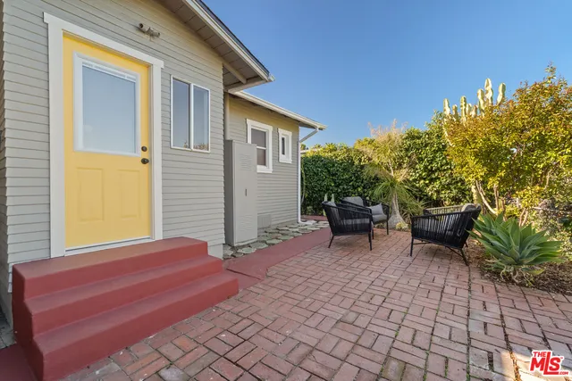 $799,000 | 554 Neva Place, Los Angeles, CA 90042