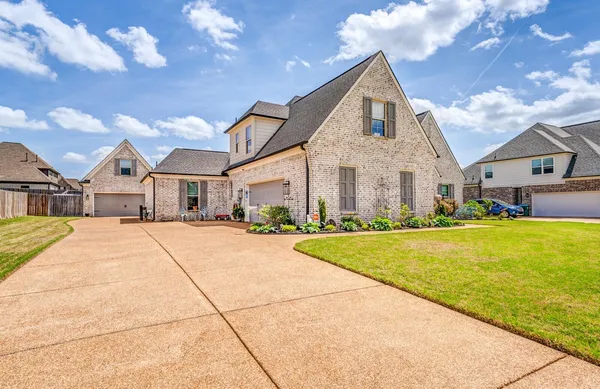 $480,000 | 385 Marrietta Drive, Oakland, TN 38060