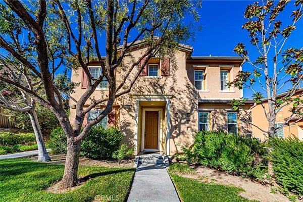 $800,000 | 25387 Playa Serena Drive, Valencia, CA 91381